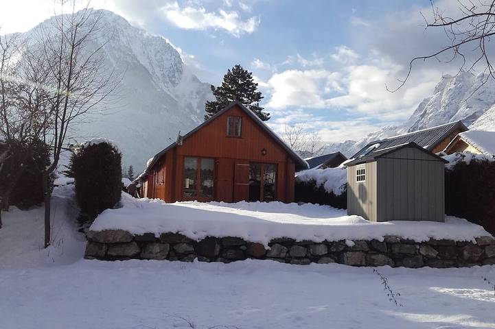 Chalet pour 7 personnes, avec terrasse et jardin à Huez