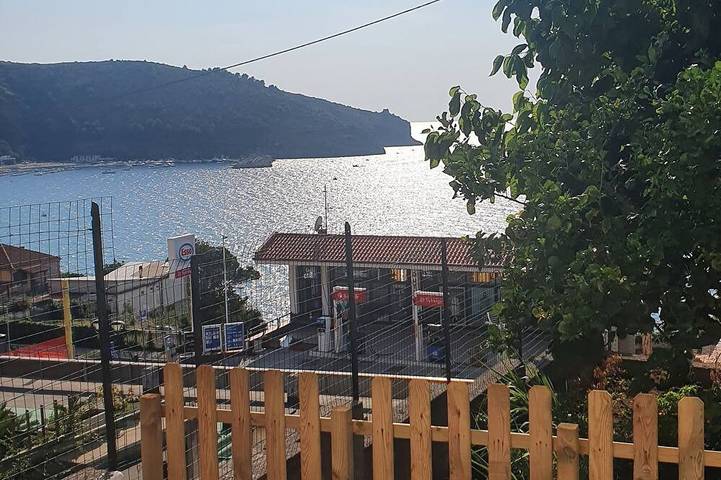 Villa pour 6 personnes, avec terrasse et jardin - 1