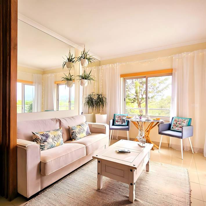 Apartamento inteiro, Apartamento 'T1 Albufeira Tranquilidade' com Piscina Partilhada, Wi-Fi e Ar Condicionado in Albufeira e Olhos de Água, Distrito de Faro