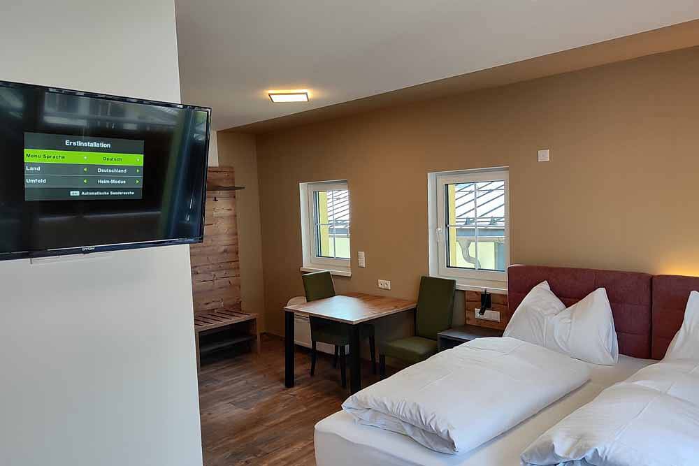 Hotel Bad Goisern - Doppelzimmer Superior 206 in Bad Goisern am Hallstättersee, Totes Gebirge