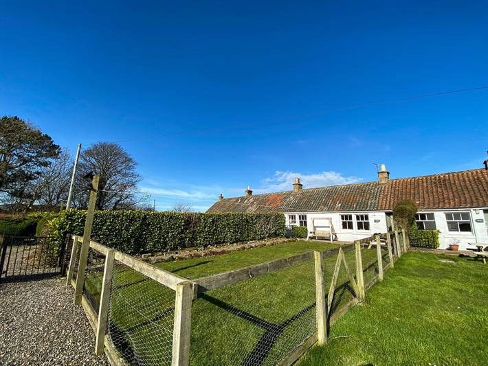 Holiday rental for 4 people, with garden in Crail
