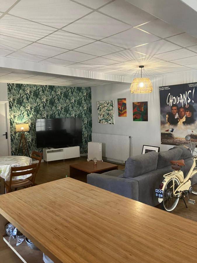 Gîte pour 4 personnes, avec Terrasse à Locronan