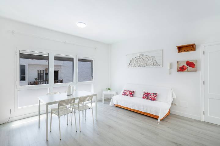 Casa Vacacional 'Rincón De Mónica 1' con Vista al Mar, Terraza Compartida y Wi-Fi in Villa de Agaete, Agaete