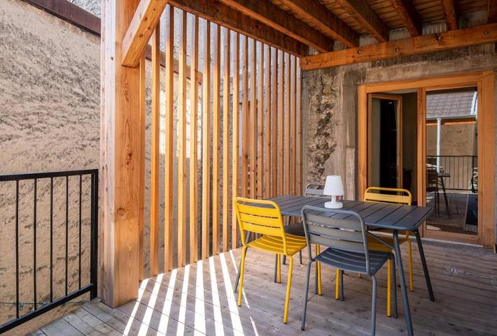 Gîte pour 2 personnes, avec Terrasse dans Office De Tourisme D Evian Les Bains - 2
