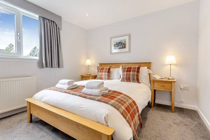 3 Bed in Ullapool (oc-s33063) in Highlands