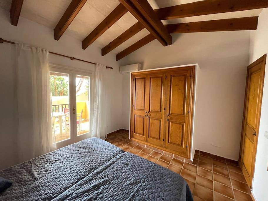 Appartement entier, Apartament z widokiem na morze in Son Xoriguer, Ciutadella