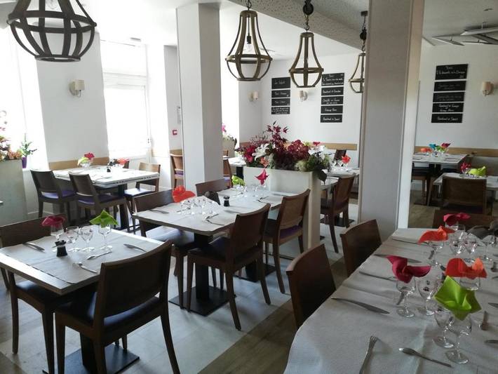 Hôtel pour 4 personnes, avec terrasse, animaux acceptés à La Grande-Verrière