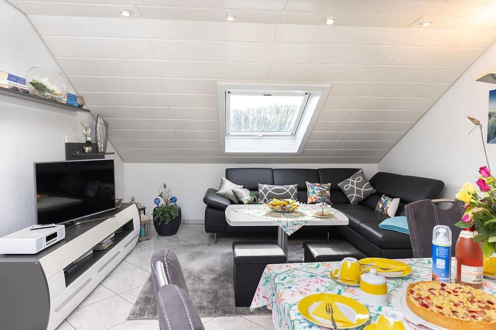 Ganze Wohnung, Ferienwohnung Dachgeschoss (79qm) mit zwei Schlafzimmern in Netphen, Kreis Siegen-Wittgenstein