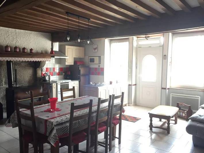 Location de vacances pour 4 personnes, avec balcon et jardin, adapté aux familles à Planchez - 4