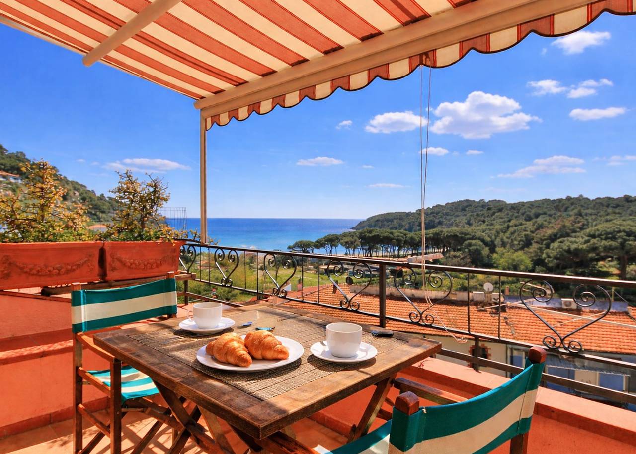 Ganze Ferienwohnung, Ferienwohnung für 3 Personen mit Terrasse in Spiaggia Fetovaia, Campo nell'Elba