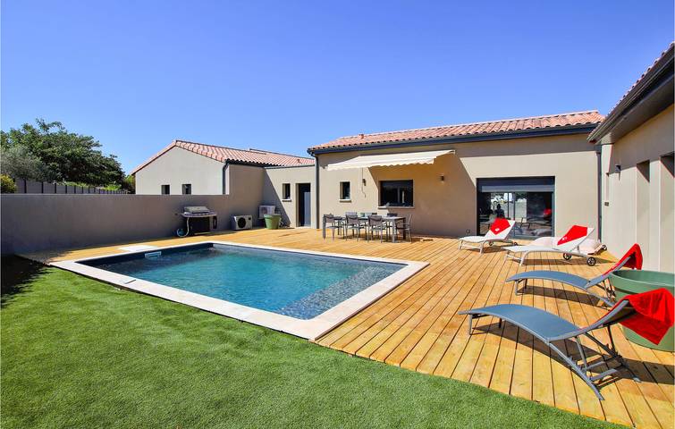 Maison de vacances pour 8 personnes, avec piscine ainsi que terrasse et jardin