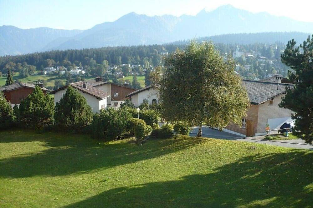 Ganze Wohnung, Sonnige, grosszügige 4.5-Zimmerwohnung, 3 Schlafzimmer, 2 Badezimmer, 6 Personen in Flims-Dorf, Flims