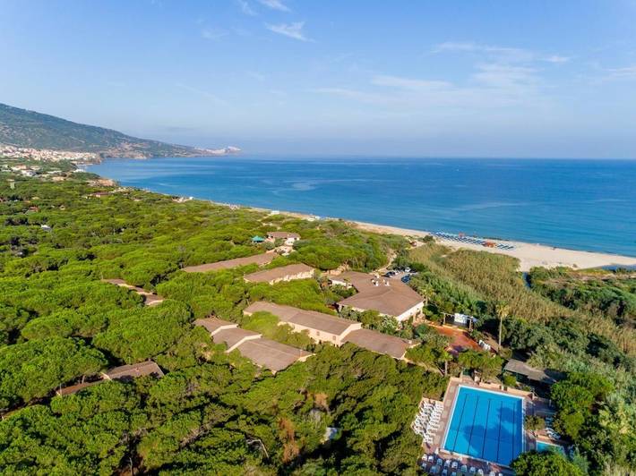 Villaggio vacanza per 4 persone, con Giardino e Piscina in Sardegna Nord