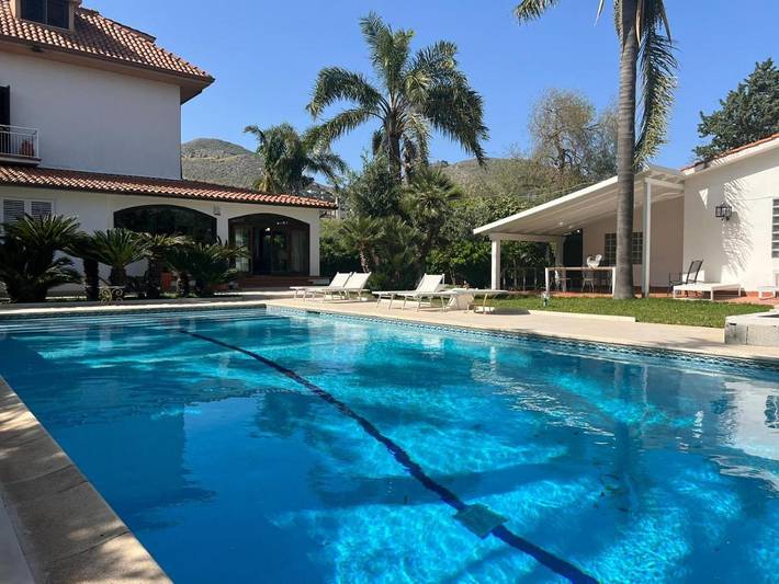 Villa mit pool für 2 Personen, mit Terrasse und Garten sowie Pool und Ausblick in Palermo