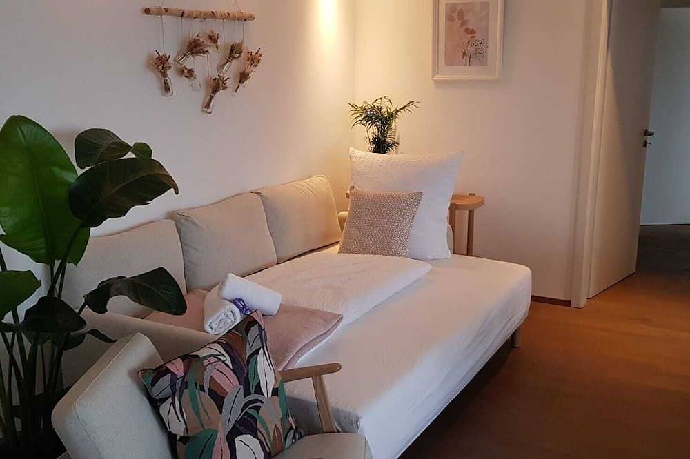 Ganze Wohnung, Familienfreundliche und moderne Wohnung mit Balkon in Heitersheim in Heitersheim, Südschwarzwald