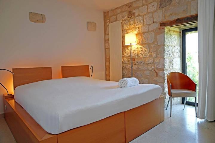 Hôtel pour 2 personnes, avec piscine et jardin ainsi que sauna et vue, animaux acceptés à Cahuzac-sur-Vère - 4