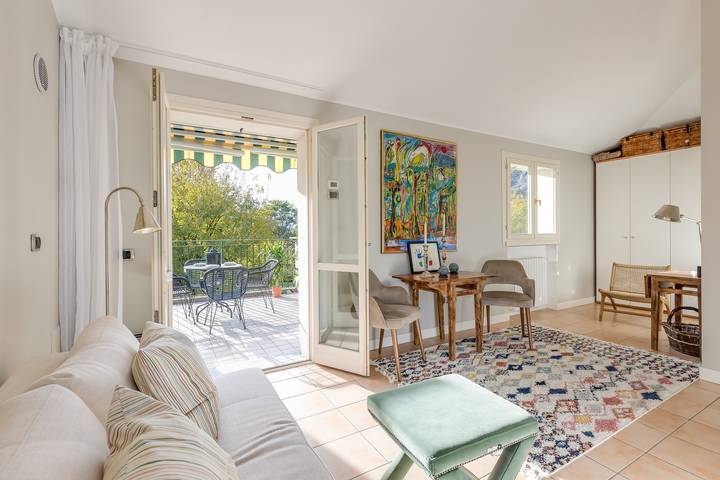 Ferienwohnung für 2 Personen, mit Terrasse und Seeblick, kinderfreundlich in Gemeinde Porlezza - 2