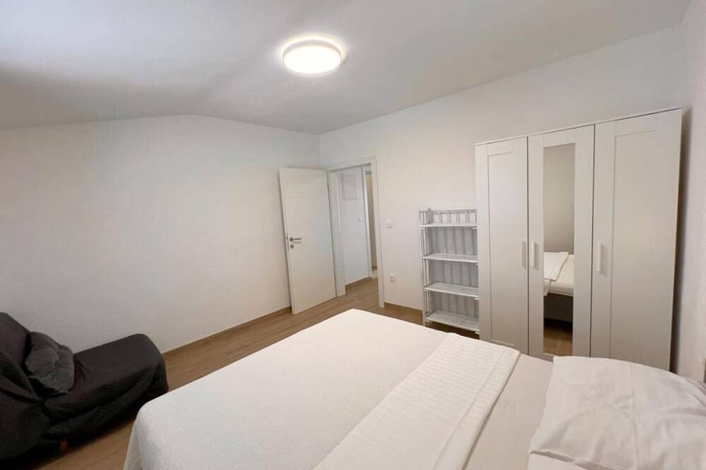 Ganze Wohnung, One bedroom apartment with sea view (4) in Dubrovnik-Neretva