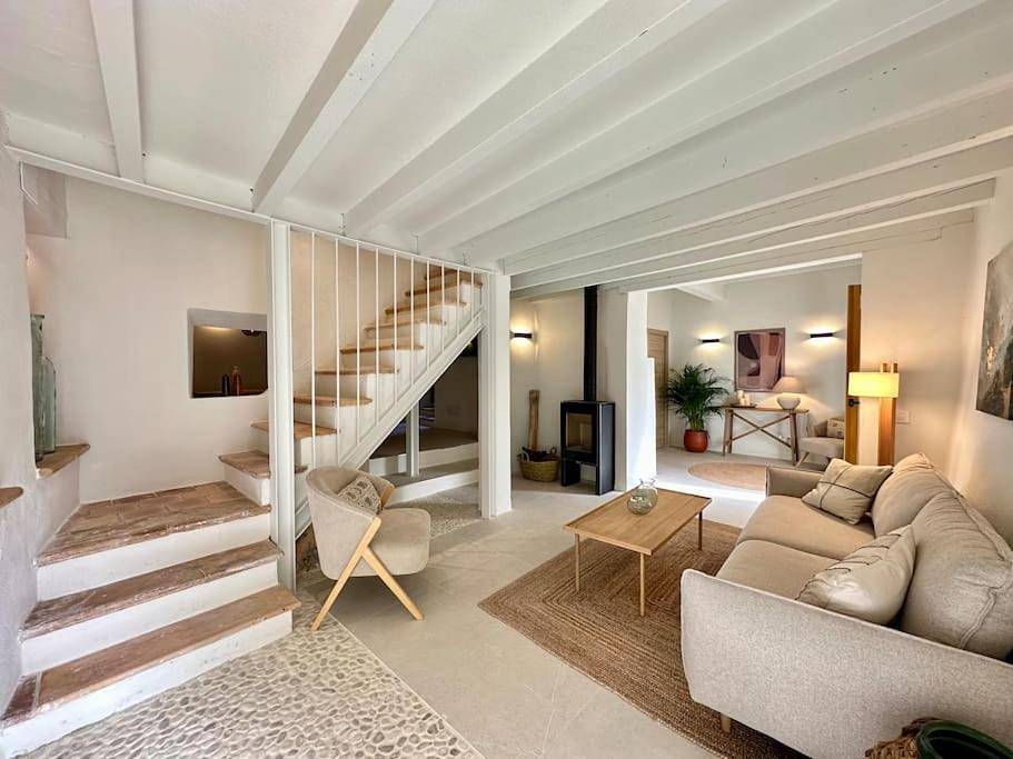 Five-Bedroom House in Valldemossa, Mallorca Westen