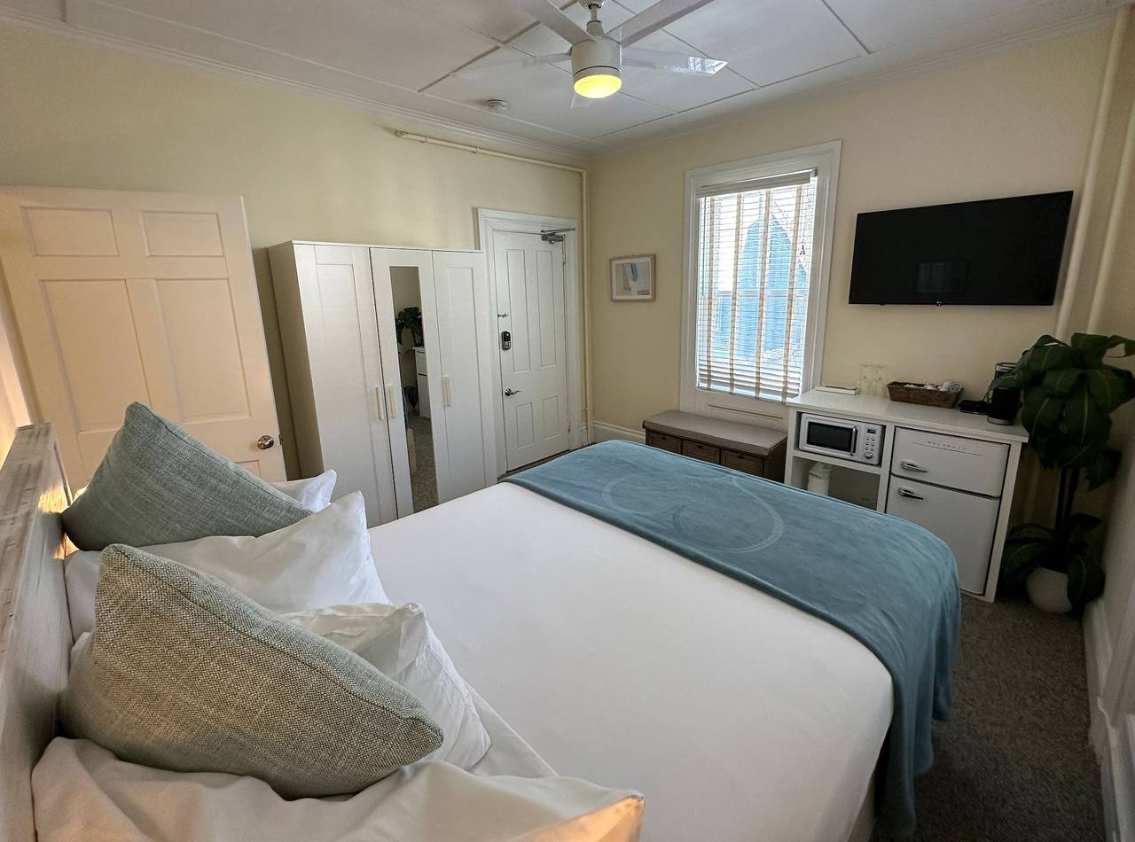 Ganze Wohnung, Bright & Sunny 1 Bed/ 1 Bath Downtown Newport in Newport, Newport County