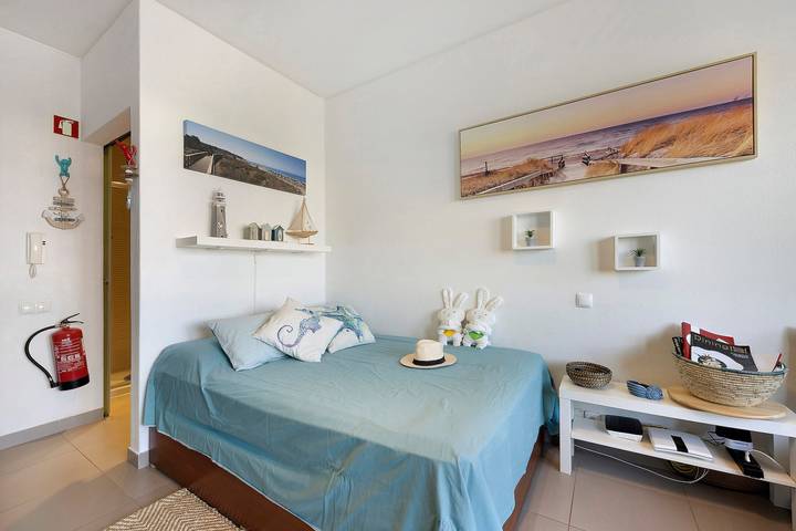 Ferienwohnung für 3 Personen, mit Balkon und Garten sowie Seeblick in Alvor - 2