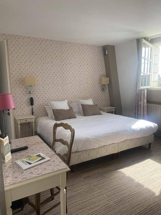 Hôtel pour 4 personnes à Montreuil-Bellay - 3