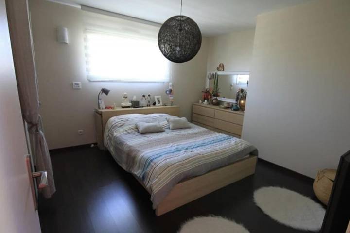 Location de vacances pour 6 personnes, avec jardin ainsi que piscine et terrasse à Léognan - 2