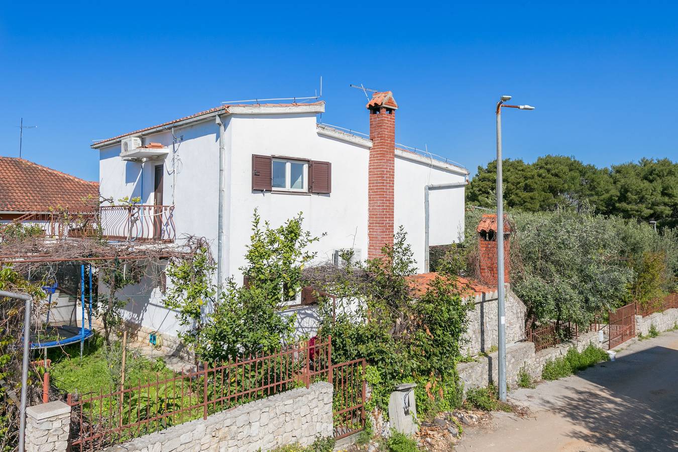 4-Zimmer-Haus mit Terrasse Okrug Donji, Ciovo K-2403 in Okrug Donji, Ciovo