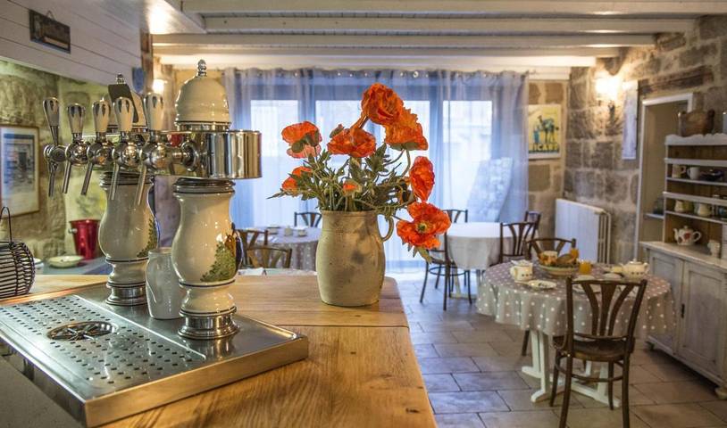 Location de vacances pour 2 personnes, avec Terrasse et Jardin à Brive-la-Gaillarde