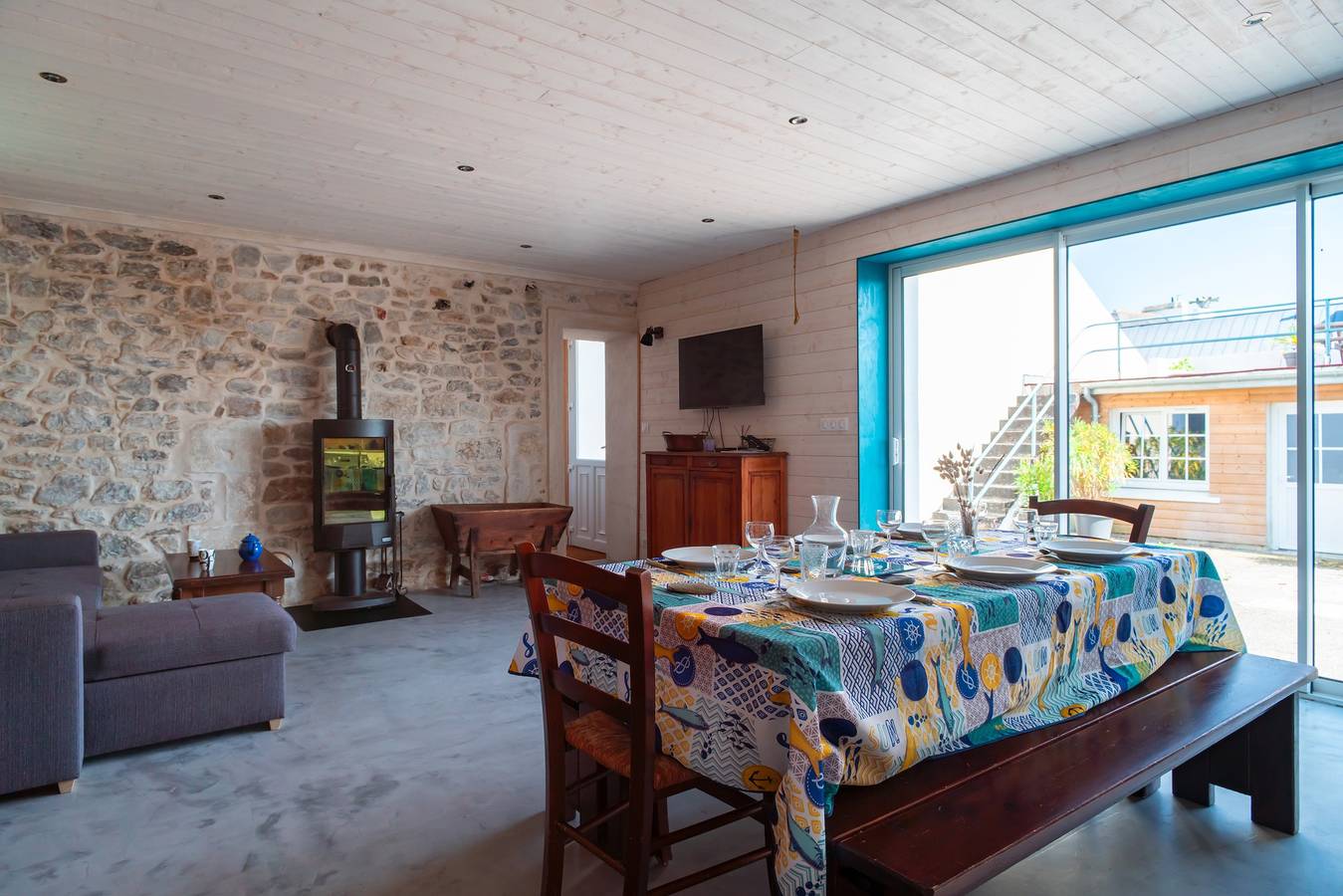 Ferienhaus für 8 Personen mit Terrasse in Plomodiern, Châteaulin und Umgebung