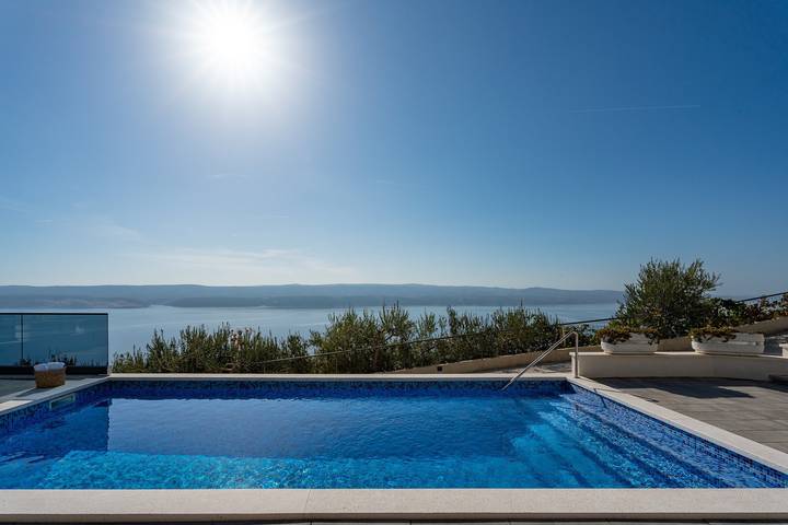Villa für 4 Personen, mit Pool und Meerblick sowie Garten in Split-Dalmatien - 3