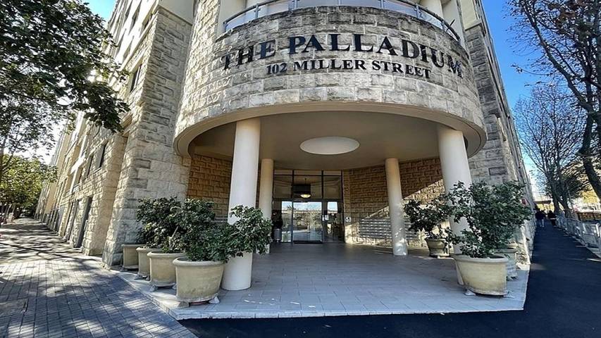 Holiday apartment for 4 people, with pool and balcony/terrace in Sydney