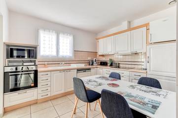 Location De Vacances pour 5 Personnes dans Laure-Minervois, Canal du Midi, Photo 3