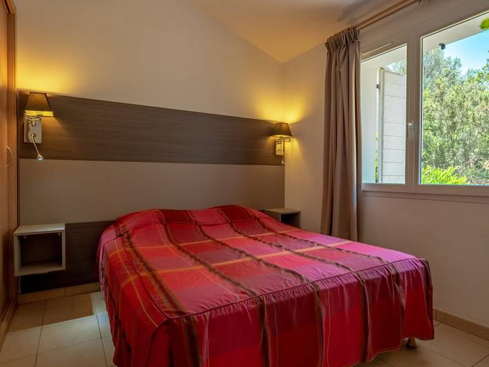 Location de vacances pour 6 personnes, avec Terrasse dans Sainte-Lucie de Porto-Vecchio - 4
