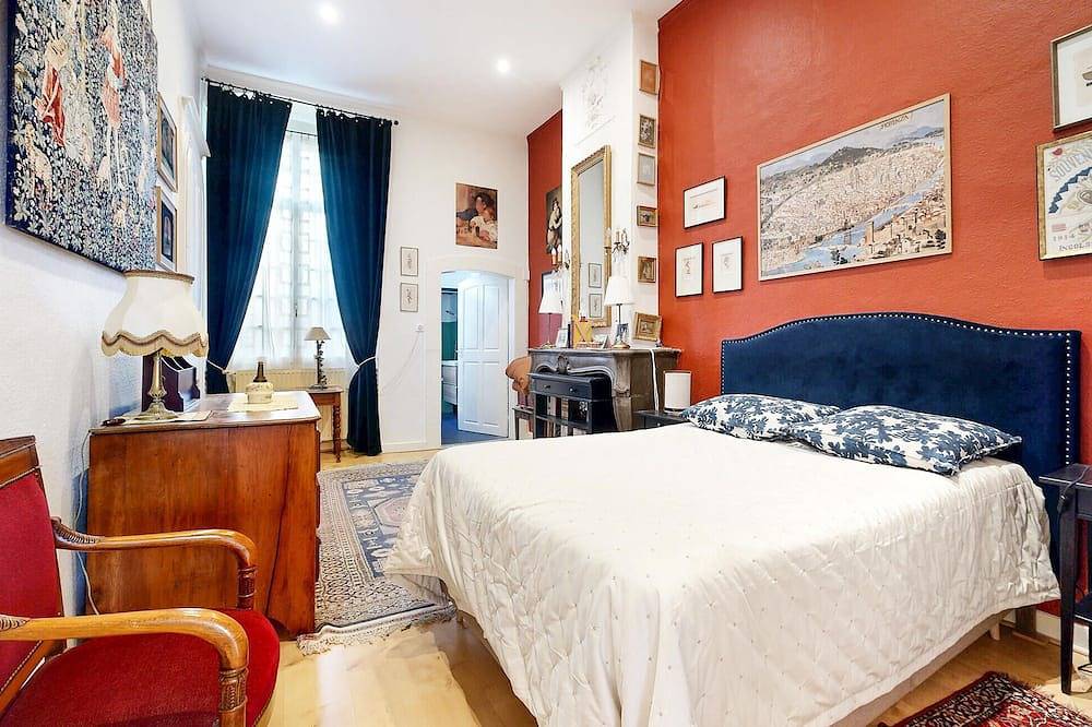 Entire apartment, Gorgeous apartment in Lons-Le-Saunier in Lons-le-Saunier, Jura