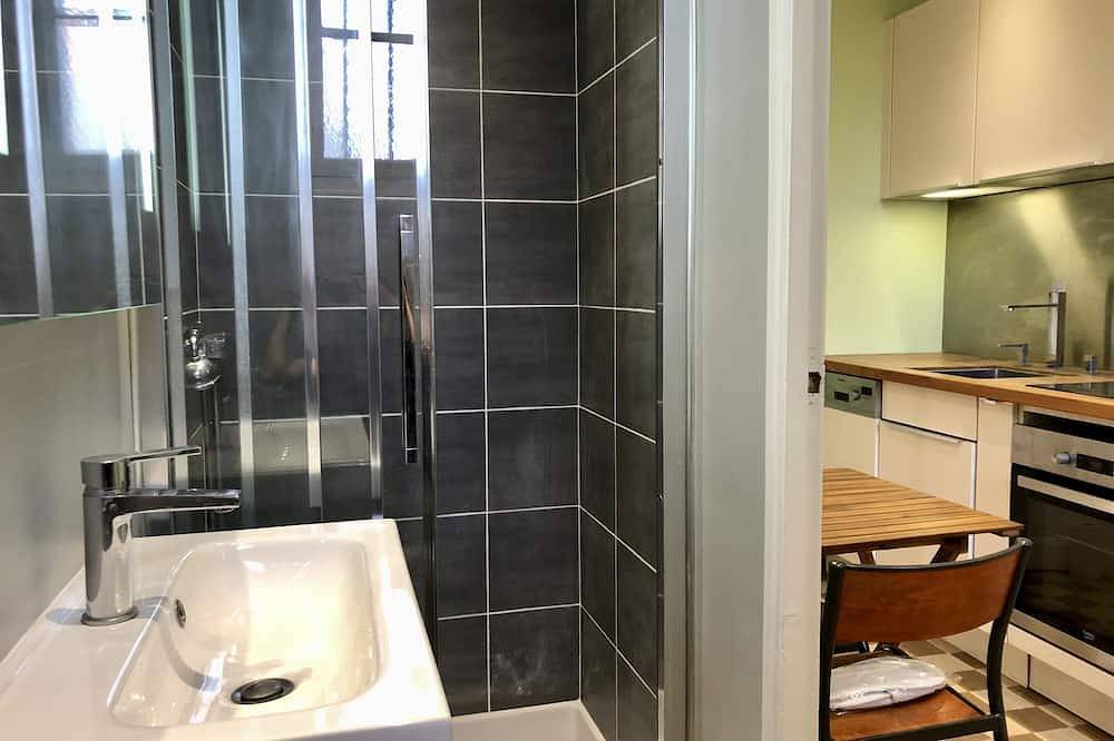 Appartement entier, Superbe Studio dans villa avec entrée indépendante in Clamart, Hauts-de-Seine