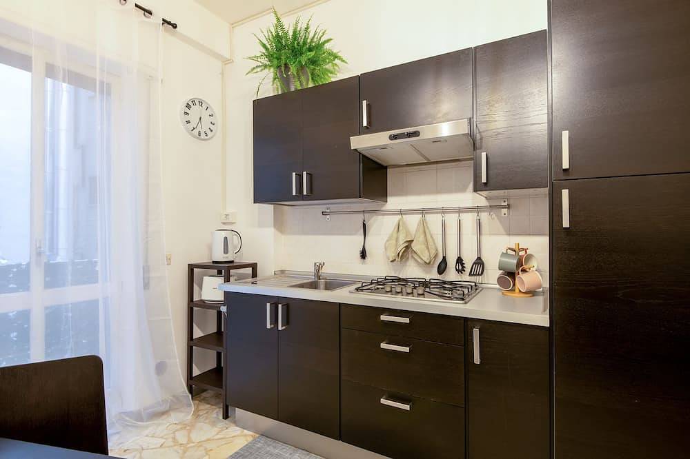Entire apartment, [Central Station ★★★★★] Elegant Apartment in Bari, Bari Province