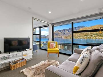 Gîte pour 2 personnes, avec vue sur le lac ainsi que balcon et vue à Queenstown