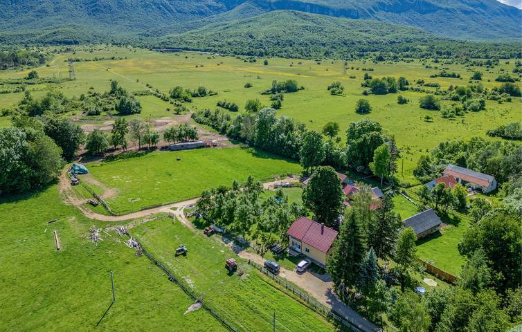 Smještaj za odmor za 5 osoba u Ličko-senjska županija