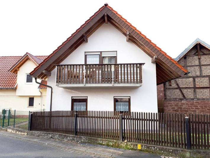 Ferienhaus für 4 Personen, mit Terrasse und Ausblick in Mömlingen