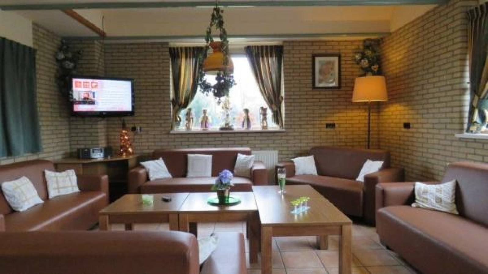 Gemütliche 11-22 Personen Ferienhaus mit viel Privatsphäre in Wateren, Regio Zwolle