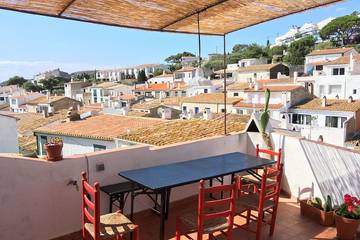 Location de vacances pour 7 personnes, avec balcon à Cadaqués