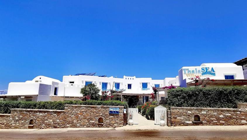 Appart’hôtel pour 2 personnes, avec Balcon et Terrasse ainsi que Jardin et Vue