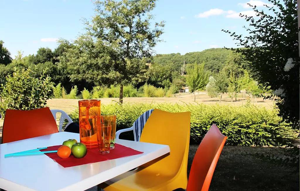 Chalet 3 pièces 4 personnes in La Bussière, Vienne (France)