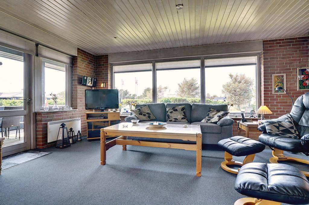 Gemütlich eingerichtetes Ferienhaus mit Carport in Henne, Région de Varde