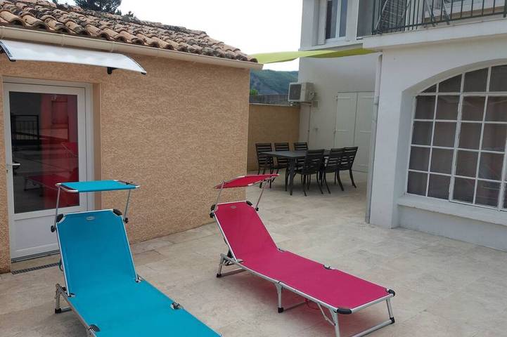 Gîte pour 7 personnes à Vallon-Pont-d'Arc