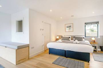 Glamping for 6 People in Newquay, Cornwall, Photo 1