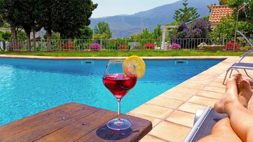 Casa rural para 7 personas, con jardín además de piscina y vistas en Órgiva - 2