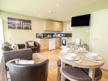 Hut for 4 People in Cromer, Norfolk, Photo 3