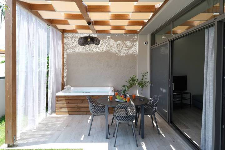 Strandhaus für 4 Personen, mit Garten und Whirlpool auf Kreta